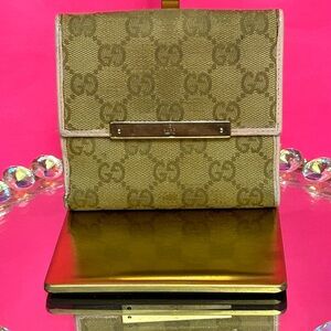 Gucci Tan and Brown Bifold Wallet Approx. 5x4